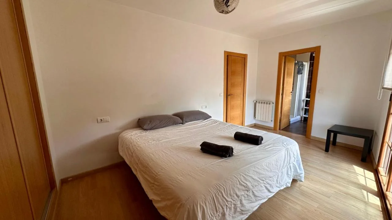 La habitación principal, con cama King Size